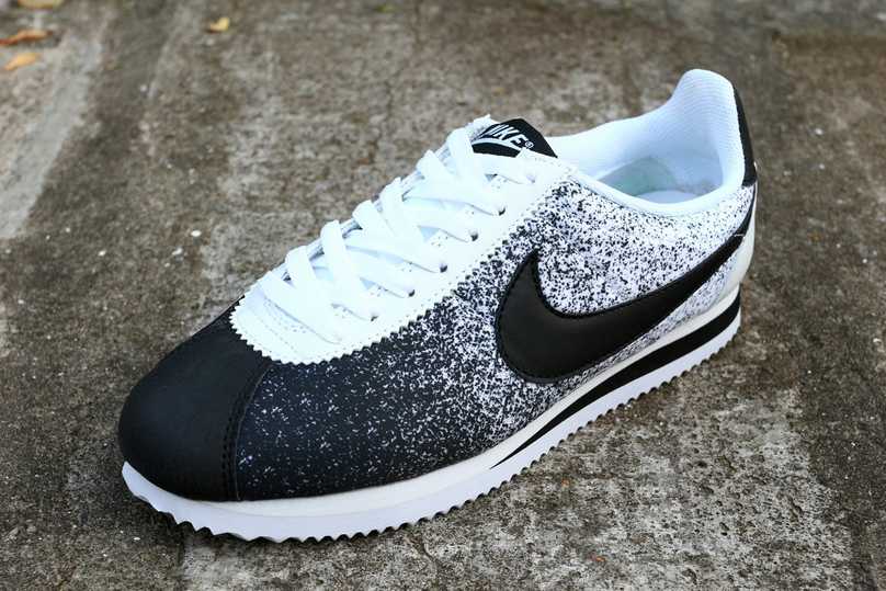 Nike Cortez 2014 Femme En Ligne En Ligne Nike Cortez Cuir 2014 Degrade Blanc Noir